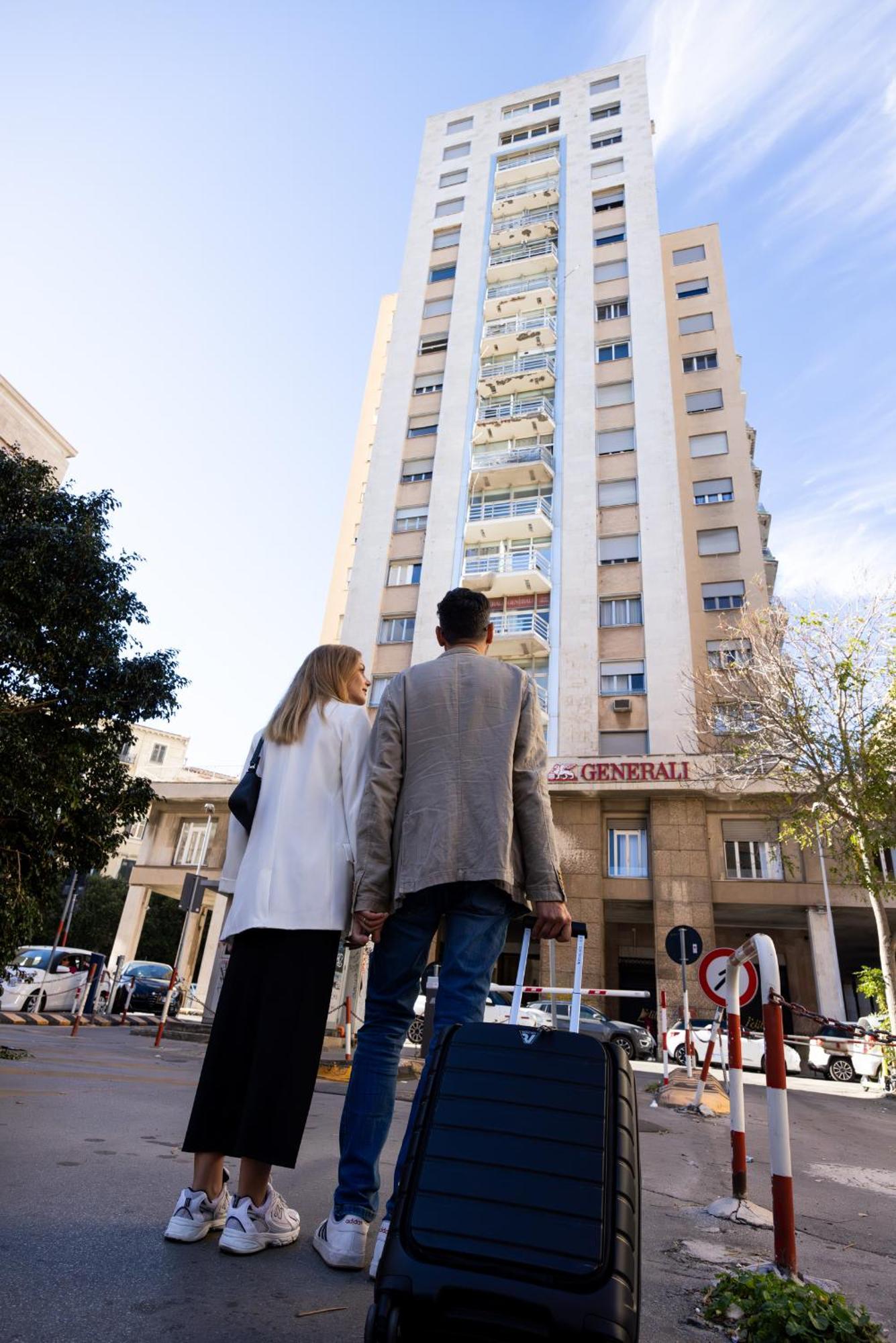 Residenze Chamur- Grattacielo Gasthof Palermo